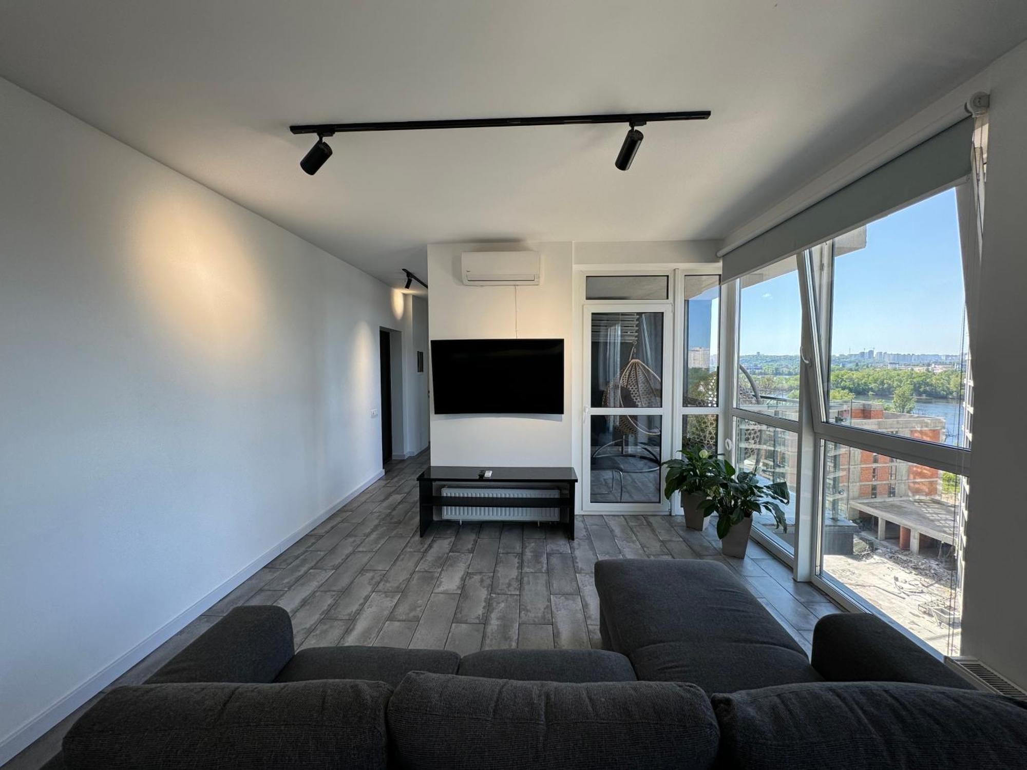4 Rooms Apartment With A View Of The Dnieper River Kiev Extérieur photo